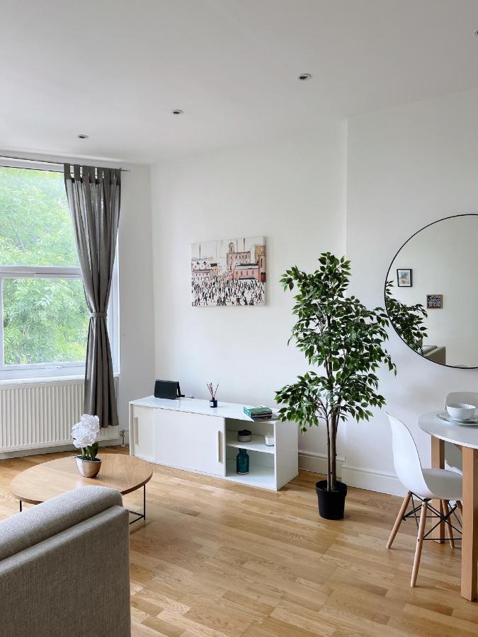 Modern&light 2 bed flat in SW2 Lejlighed London Eksteriør billede